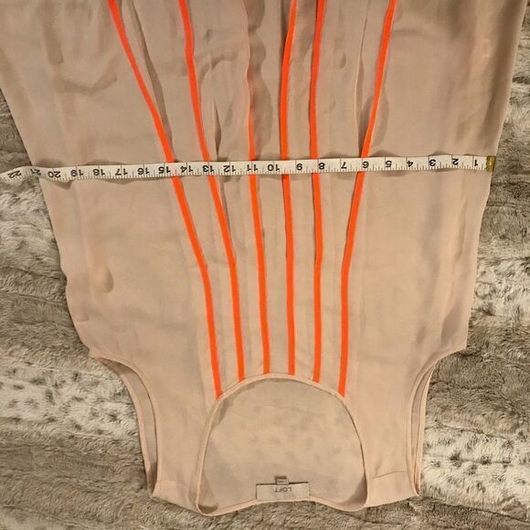: : LOFT Semi Sheer Sleeveless Blouse : : - Picture 4 of 7